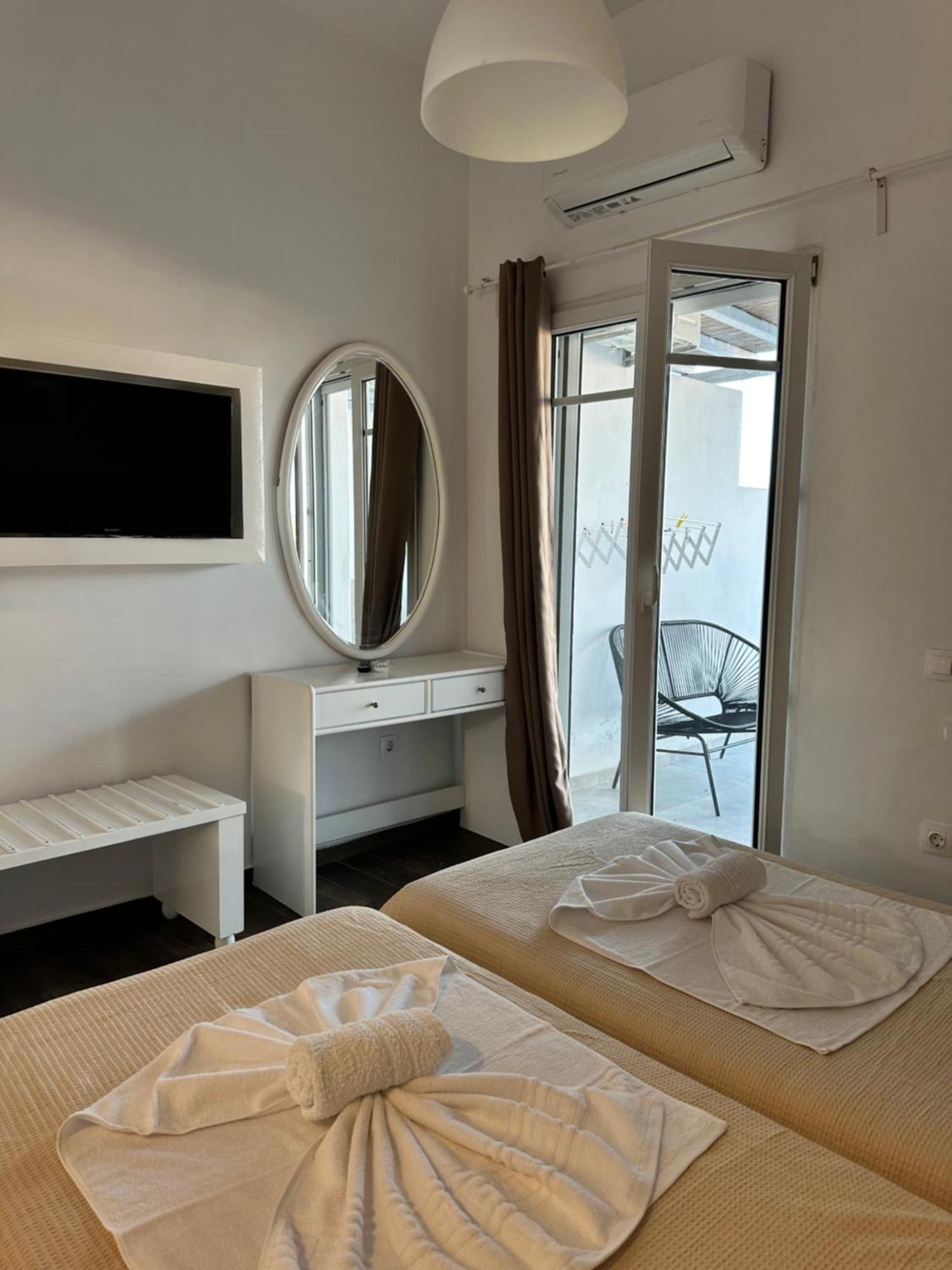 Ene'S Mykonos Apartamento Klouvas Exterior foto